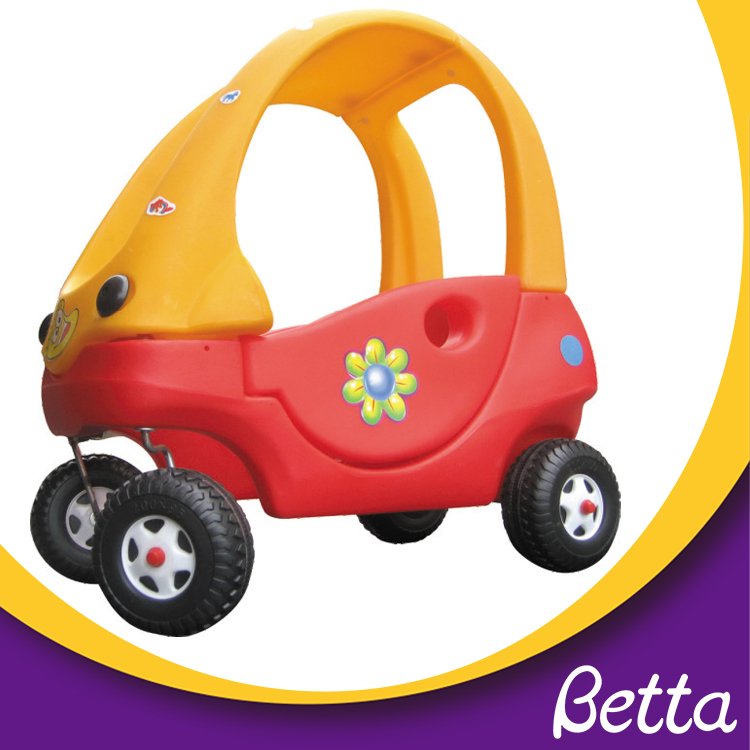 Los ni&ntilde;os viajan en coche para Navidad