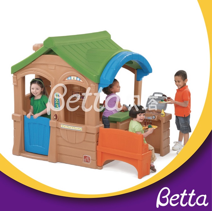 قلعة متينة متعددة الأغراض للأطفال في الهواء الطلق playhouse.jpg